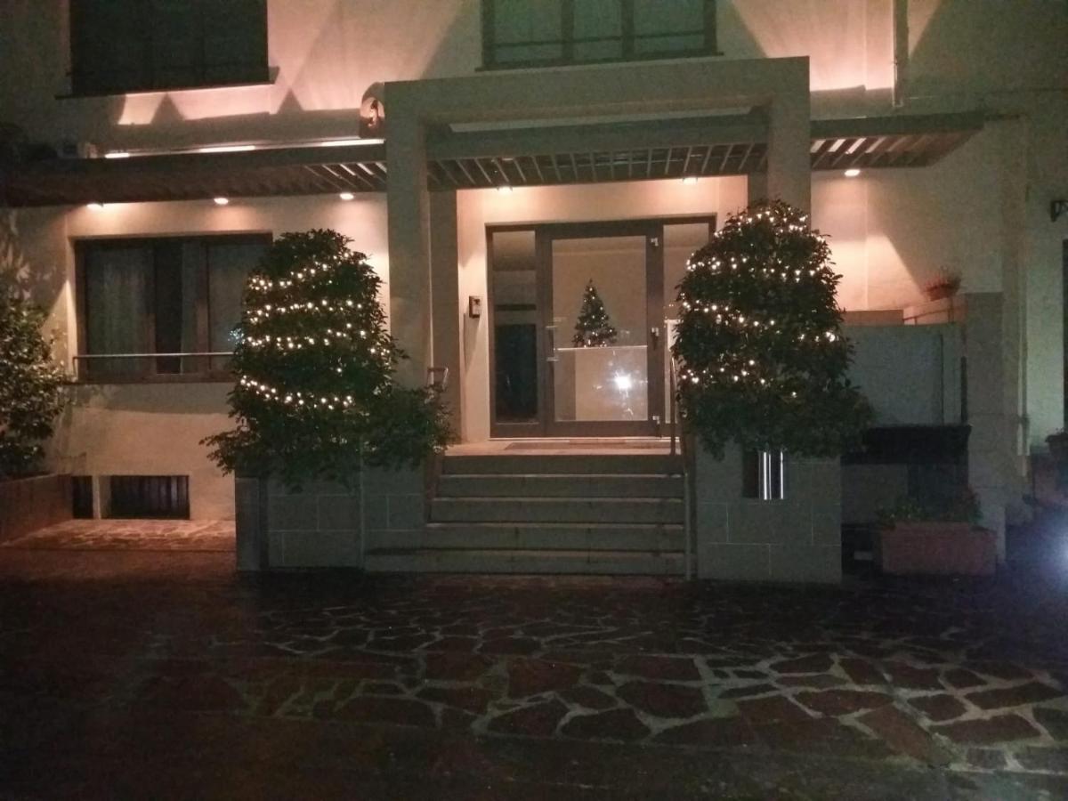 Appartamenti La Piazzetta Vicino A Firenze Signa Exteriör bild
